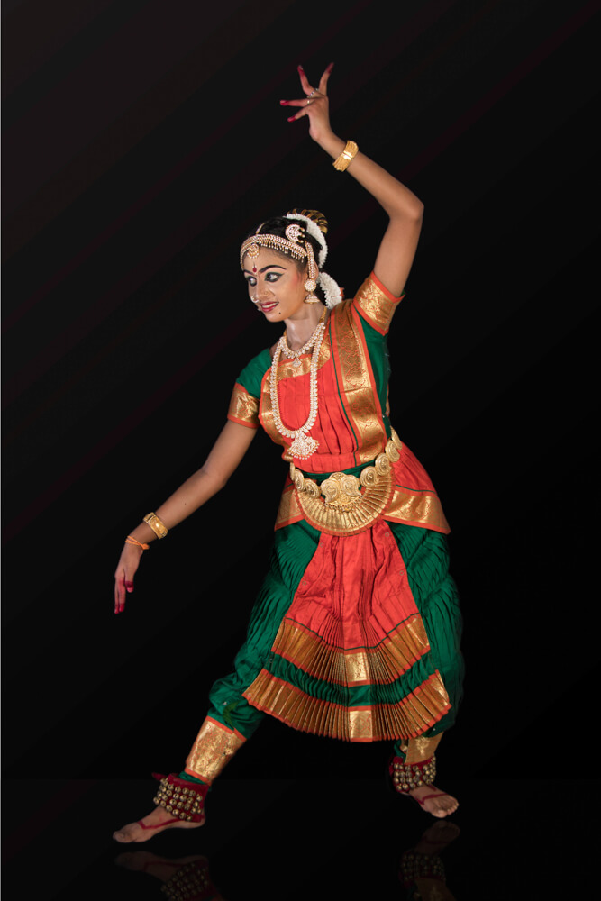 bharthanatyam-dance-form-photomentor