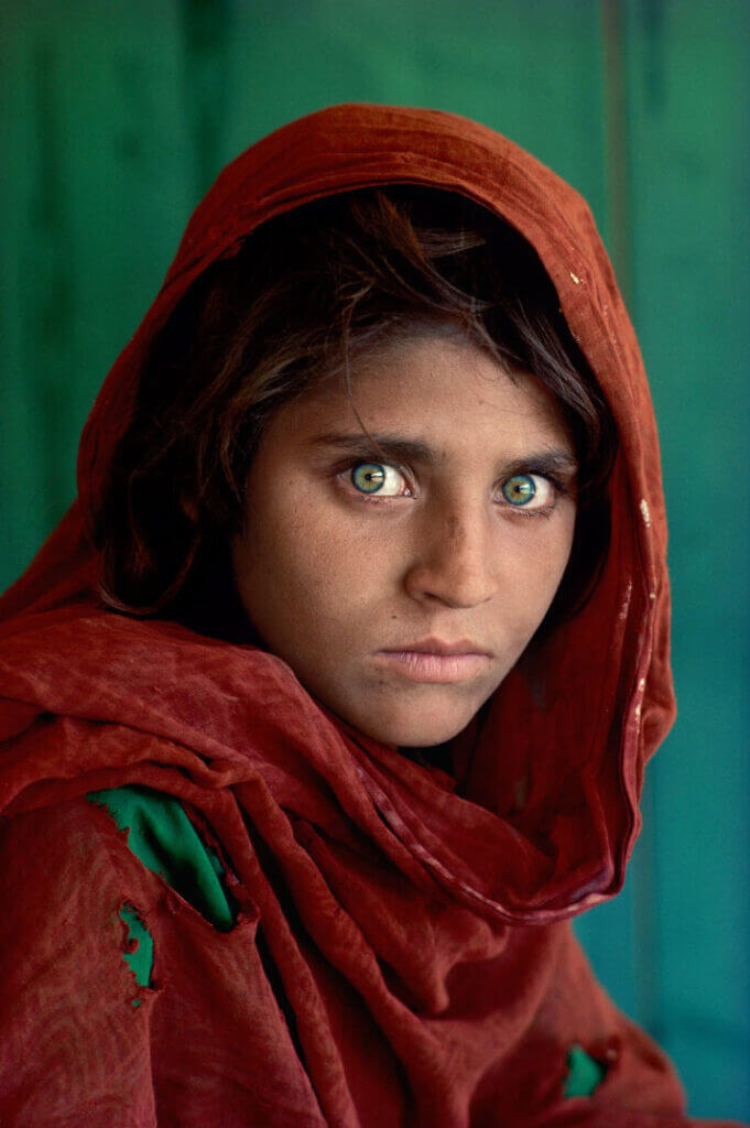 afghan girl by steve mccurry