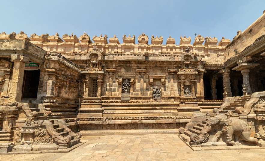 different-entrances-of-the-great-living-chola-temples-architectyure-photography-bharathi murugan