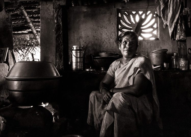 the-caring-lady-portrait-photography-bharathi-murugan