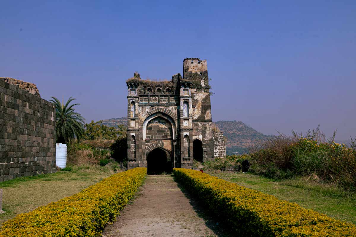 watch tower of daultabad